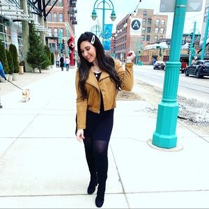 Meet your Posher, Jennifer